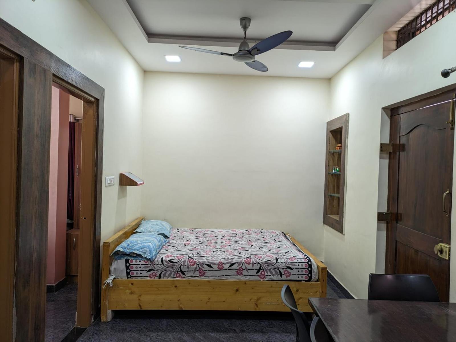 Vijayanagara Home Stay Hampi Ngoại thất bức ảnh