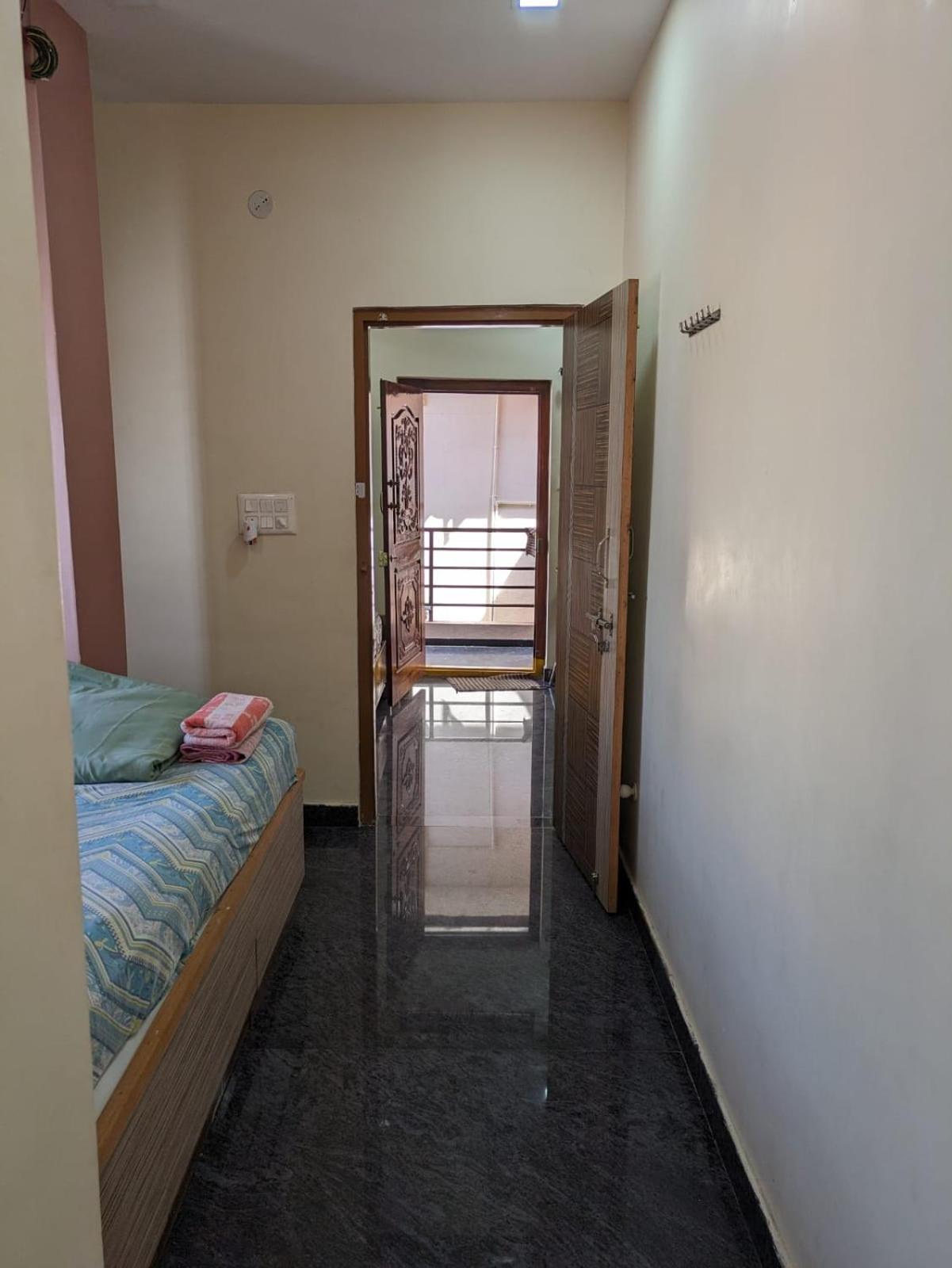 Vijayanagara Home Stay Hampi Ngoại thất bức ảnh